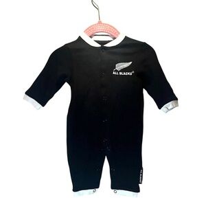 New All Blacks Rugby Baby Romper One Piece Size 0-3 Months NWOT